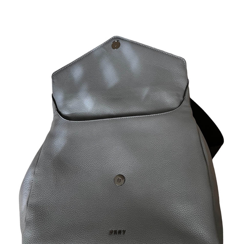 🩶🩶🩶 DKNY Satchel - Picture 6 of 8